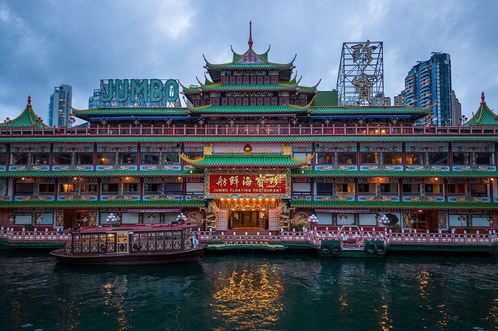 El icónico restaurante Jumbo, diseñado como un palacio imperial chino, había recibido clientes ilustres como la reina Isabel II o el actor Tom Cruise. AFP