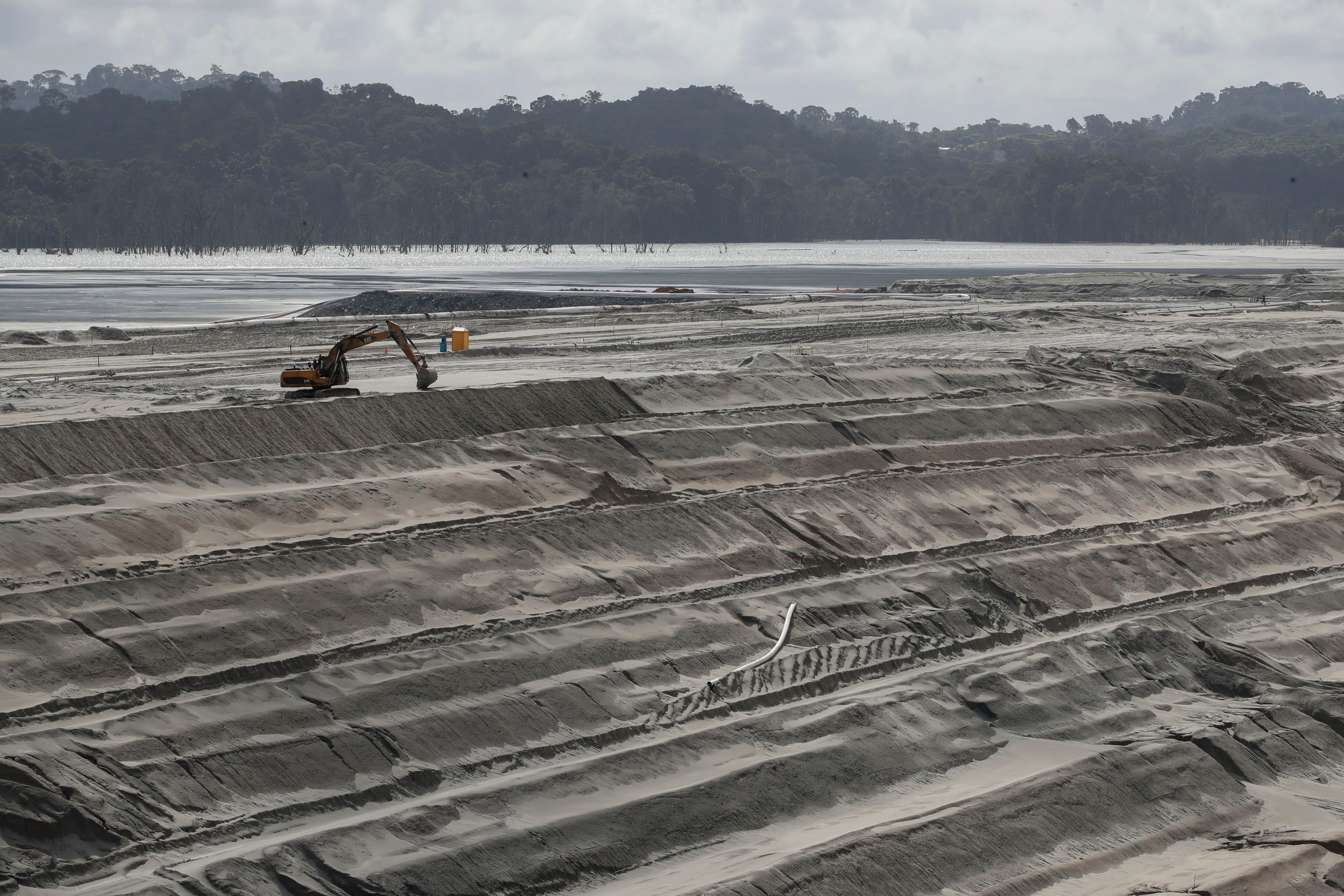 El cierre de la mina es percibido como negativo porque pone en entredicho la seguridad jurídica en Panamá indican analistas. EFE/Bienvenido Velasco
