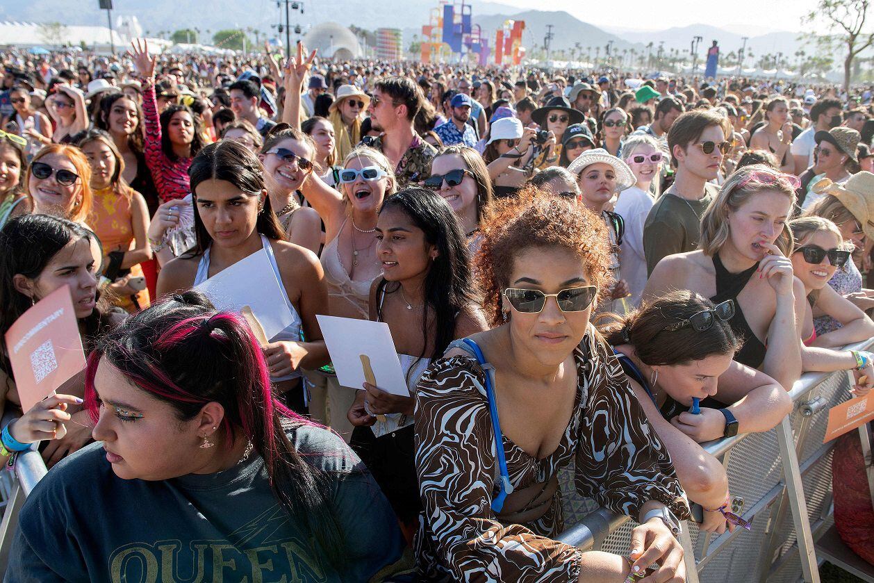 Miles asistieron al festival de música en el desierto de California tras dos años de pandemia. AFP/Valerie Macon