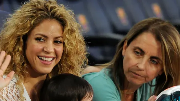 "Mẹ chồng" mà Shakira nhắc đến trong bài hát mới của cô ấy là ai? Đó là Montserrat Bernabeu | La Prensa Panamá