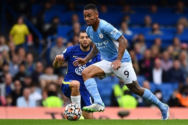 El City vence al Chelsea, Liverpool es el nuevo líder pese a empatar