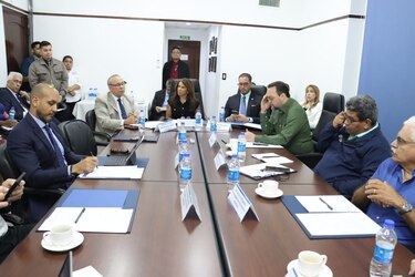 Acuicultores resaltan crecimiento del sector camaronero y esperan avances en la reglamentación de la actividad