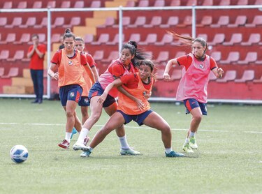 Técnico Quintana reconoce que la lucha por los cupos es férrea