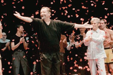 Director artístico del Béjart Ballet seguirá en su cargo