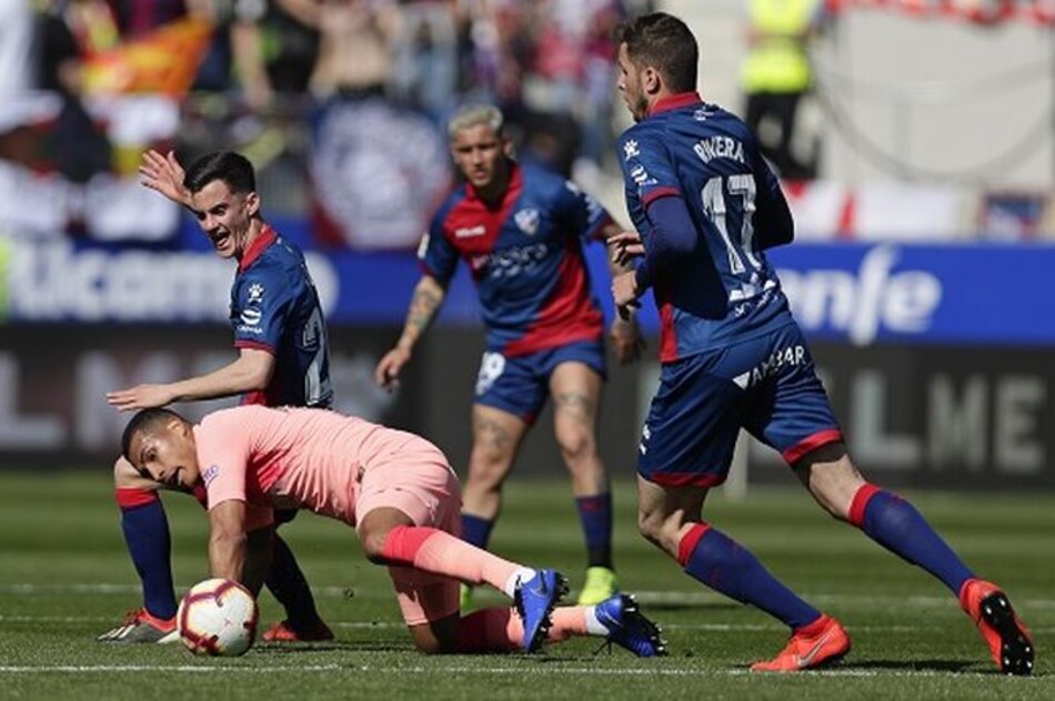 En la liga española Barcelona empata sin con goles con Huesca