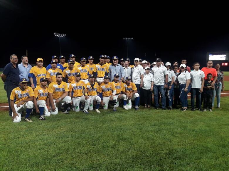 Ponen a prueba estructura del nuevo estadio de béisbol Roberto Flaco Bala Hernández