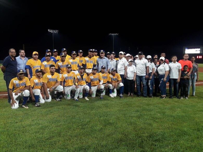 Ponen a prueba estructura del nuevo estadio de béisbol Roberto Flaco Bala Hernández