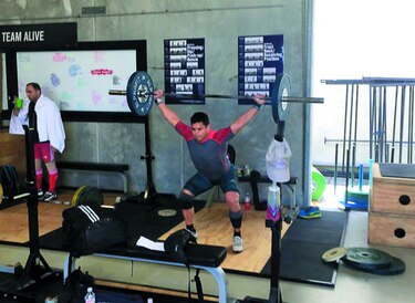 Del Castillo y Batista establecen marcas