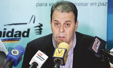 Oposición desafía al CNE; dice que habrá observadores en elecciones