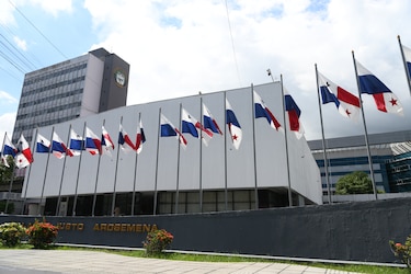 Panamá, con menos habitantes que Costa Rica y El Salvador, tiene una Asamblea más grande y costosa
