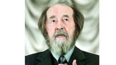 Recuerdan al autor Alexander Soljenitsin