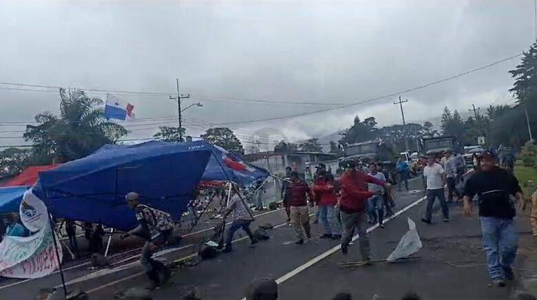 ‘Hay que reabrir las vías, tenemos que creer en la democracia’, defensor del Pueblo