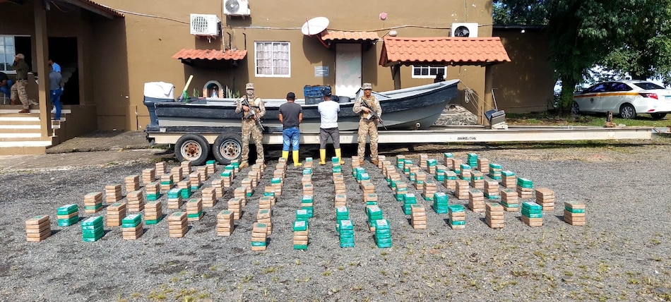 Decomisan cerca de media tonelada de droga en aguas de isla Jicarón, Veraguas