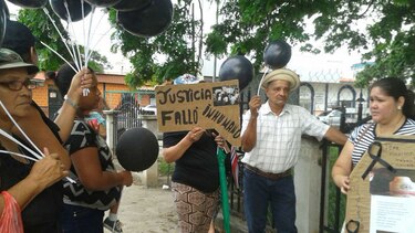 Víctimas del dietilenglicol exigen justicia