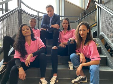 Presentador del programa ‘The Bachelor’ deja su puesto tras comentarios racistas