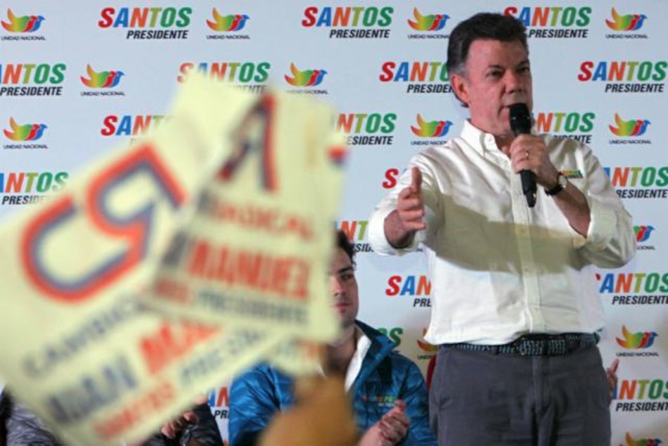 Santos demandará a Uribe por denuncia de 'dinero sucio' en campaña