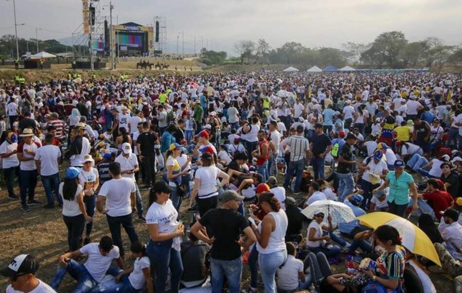 Lucha por el poder en Venezuela se refleja en conciertos