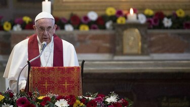 Papa: algunos centros de refugiados parecen 'campos de concentración'