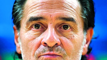 Prandelli renuncia a la dirección técnica