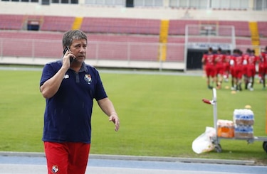 Bolillo Gómez define lista para partidos amistosos de Panamá