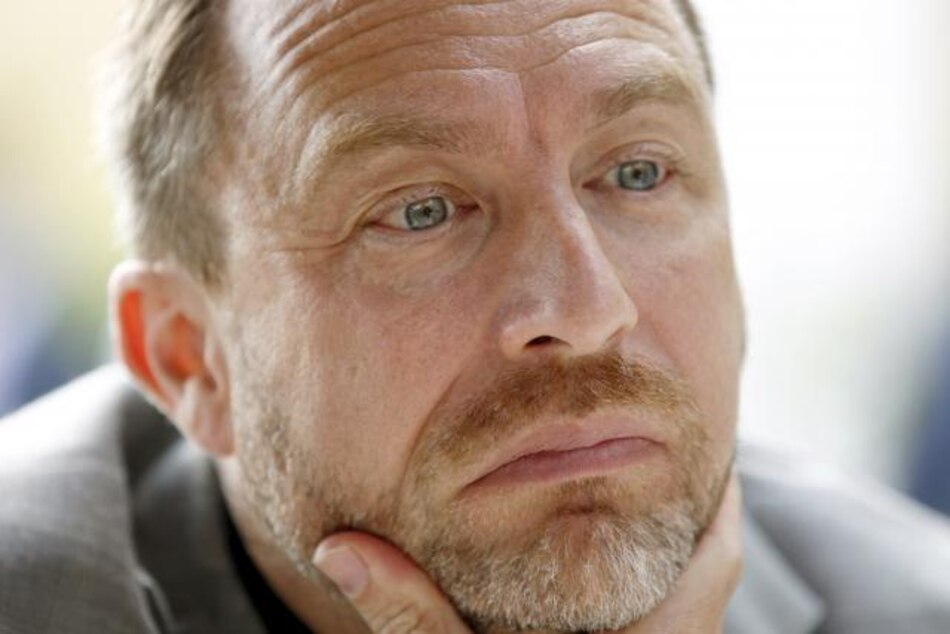 Wikipedia sigue necesitando mejoras, dice su fundador