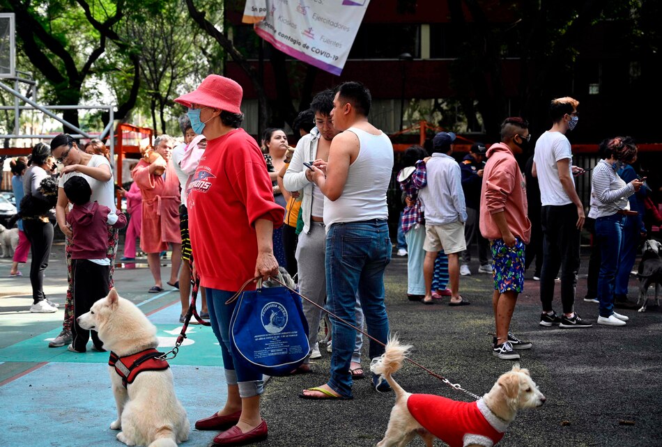 Alerta de tsunami para México y Centroamérica tras potente terremoto