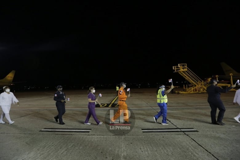 Finalmente: llegó a Panamá el primer lote de las vacunas contra la Covid-19