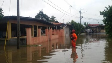 Alcantarillados obstruidos causan inundaciones en Juan Díaz y Ciudad Radial