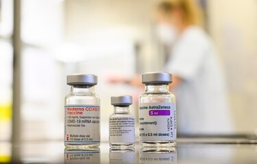 Más contagiosas, más resistentes, más temibles: las variantes del coronavirus a examen