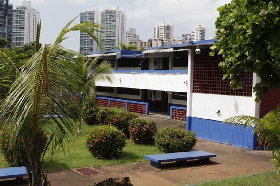 Meduca anuncia reajustes de docentes en el colegio Richard Neumann