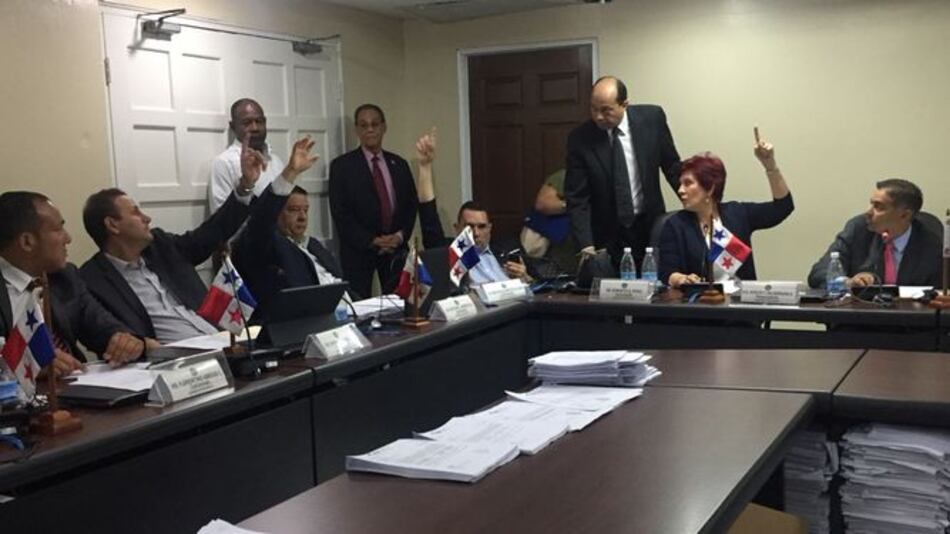 Comisión de Presupuesto rechaza traslados de partidas a cinco entidades