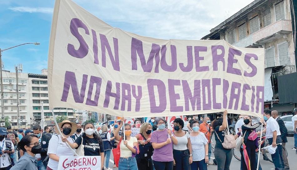 La ‘válvula de escape’ sobre paridad de género : ¿por qué se dejó vigente en la Comisión de Reformas Electorales?