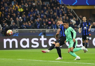 El Inter pone contra las cuerdas al Atlético