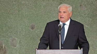 FCC pagó soborno de $5 millones a Martinelli, asegura medio español