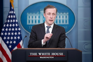 Estados Unidos anuncia un paquete de ayuda militar de 300 millones de dólares para Ucrania