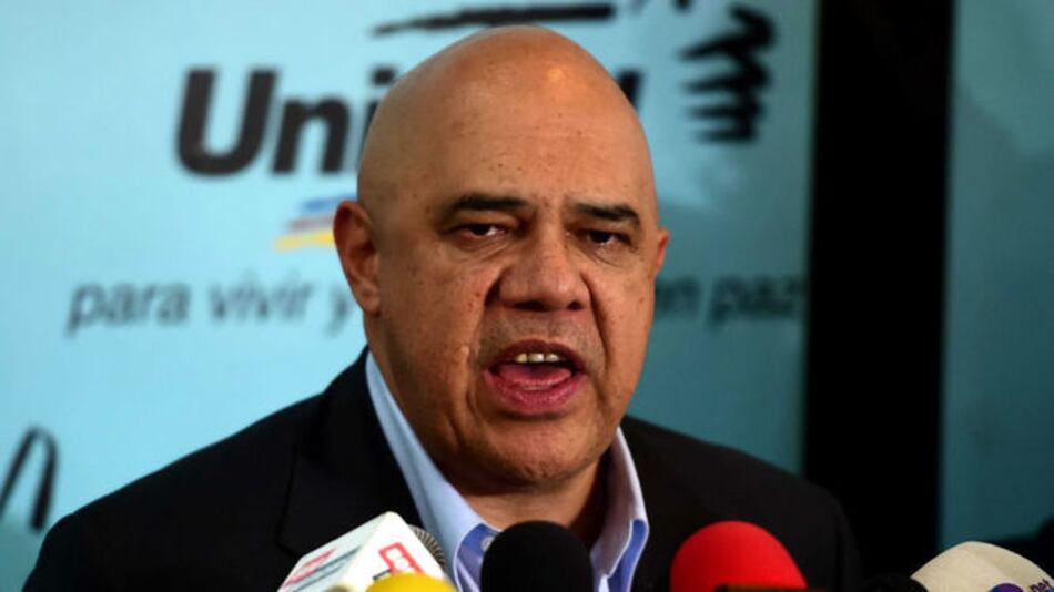 Oposición venezolana llama a exigir en las calles referendo contra Maduro