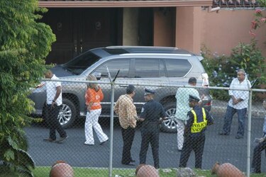 Moscoso confirma que se registra intercambio de disparos frente a su casa