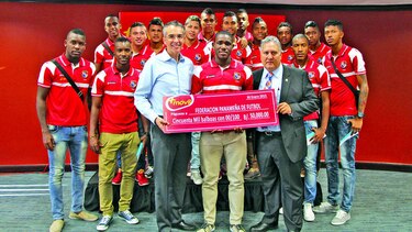 +Móvil respalda al equipo sub 20 de fútbol