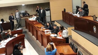 Asamblea aprueba por insistencia proyecto de ley que prohíbe uso de bolsas plásticas