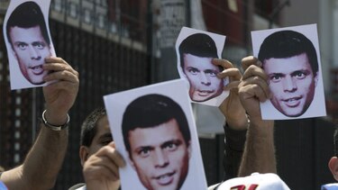 Leopoldo López denuncia que teme por su integridad física
