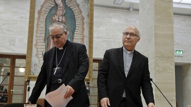 Los obispos chilenos renuncian en bloque
