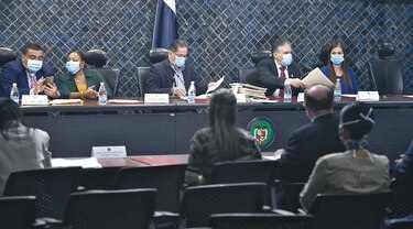 ¿Quién puede investigar a Varela? Surge un nuevo debate