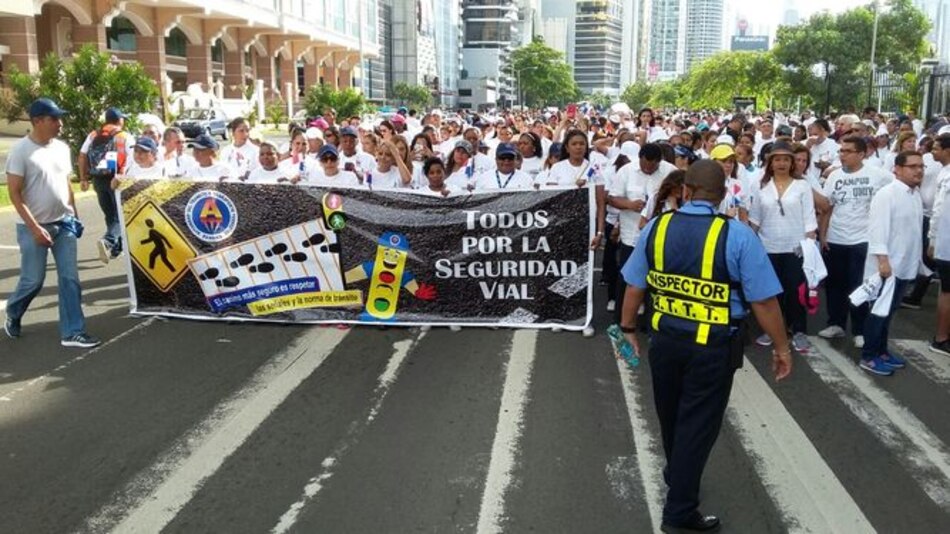 Conmemoran los 10 años de la tragedia del bus 8B-06