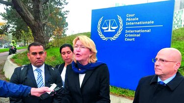 Ex fiscal general denuncia a Maduro ante La Haya