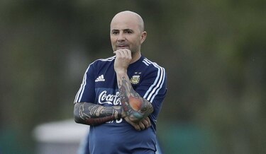 Messi practica en Argentina para choques con Uruguay y Venezuela