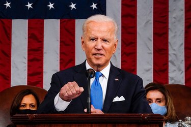Biden habla con Netanyahu y Estados Unidos envía emisario a Oriente Medio
