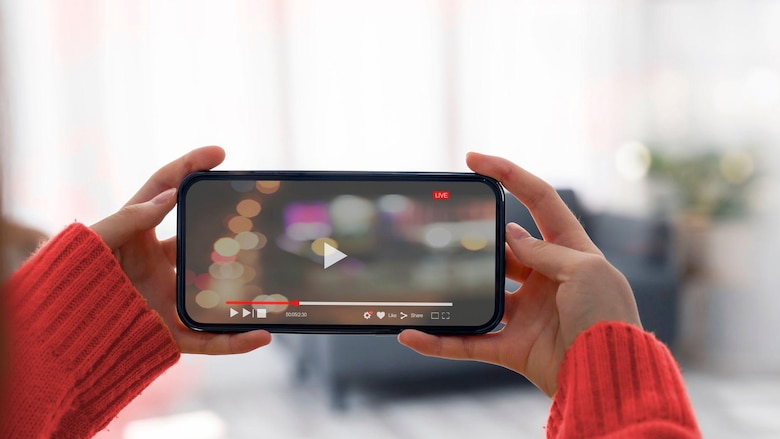 ¿Qué le sucede a nuestro cerebro cuando vemos videos a velocidades más rápidas de lo normal?