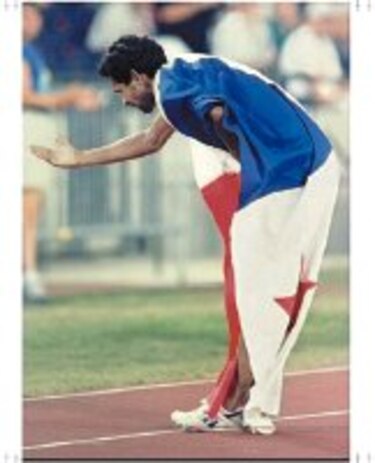 Retrato de un atleta a media luz