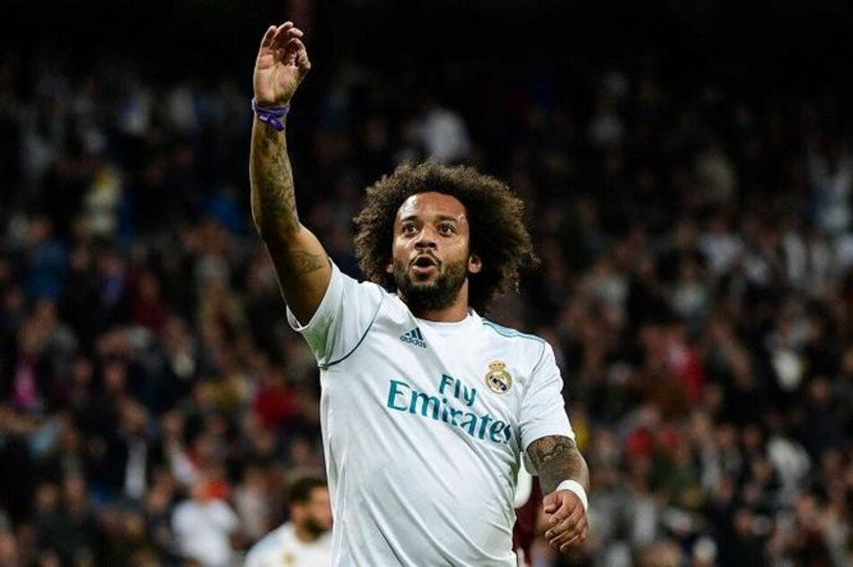 Real Madrid supera 3-0 al Eibar para mantener el ritmo del Barcelona