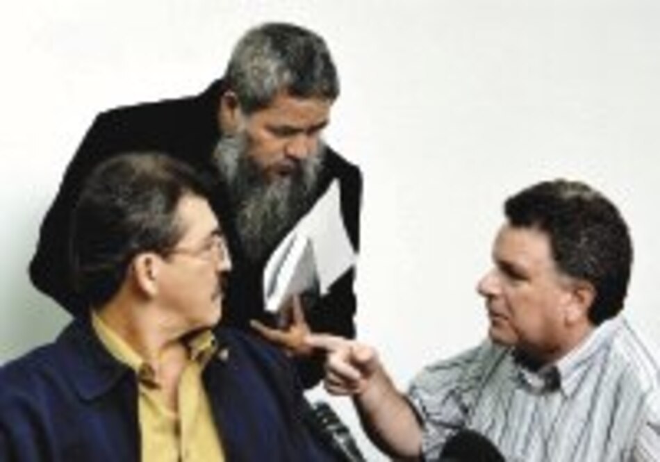 Líder del ELN informa al Vaticano sobre resultados de diálogo en Cuba